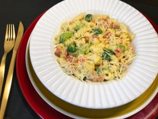 Imagem ilustrativa da receita FUSILLI COM BRÓCOLIS AO AÇAFRÃO