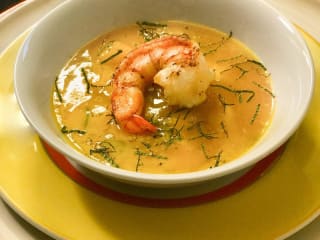Imagem ilustrativa da receita SOPA FRIA DE MANGA E CAMARÃO