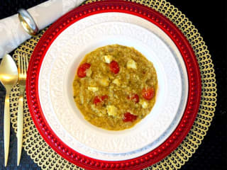 Imagem ilustrativa da receita RISOTO DE QUINOA COM ALCACHOFRA E TOMATINHOS ASSADOS