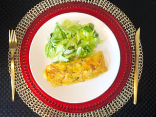 Imagem ilustrativa da receita OMELETE RECHEADA COM LEGUMES SALTEADOS E QUEIJO