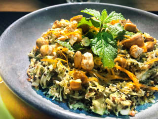 Imagem ilustrativa da receita QUINOA COM FRANGO THAI E CENOURA RALADA
