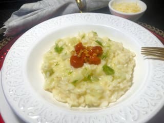 Imagem ilustrativa da receita RISOTO DE ERVA-DOCE E BRIE COM TOMATES GRELHADOS