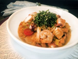 Imagem ilustrativa da receita CASSOULET DE FRUTOS DO MAR COM GRÃO-DE-BICO