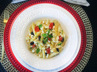 Imagem ilustrativa da receita PENNE MEDITERRÂNEO COM AZEITONAS E TOFU