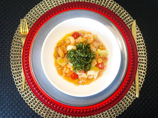 Imagem ilustrativa da receita CASSOULET DE PEIXE E CAMARÃO COM GRÃO-DE-BICO