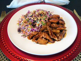 Imagem ilustrativa da receita ISCAS DE FRANGO CARAMELIZADAS NA LARANJA COM REPOLHO ROXO