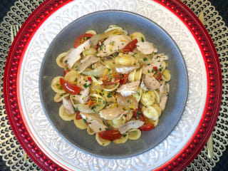 Imagem ilustrativa da receita ORECCHIETTE COM ATUM CONFITADO E TOMATINHOS