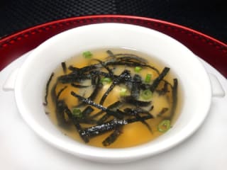 Imagem ilustrativa da receita MISSOSHIRO COM ALGA NORI E TOFU
