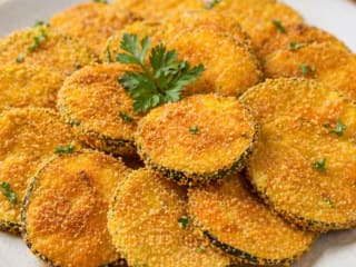 Imagem ilustrativa da receita ABOBRINHA EMPANADA SEM TRIGO NA AIRFRYER