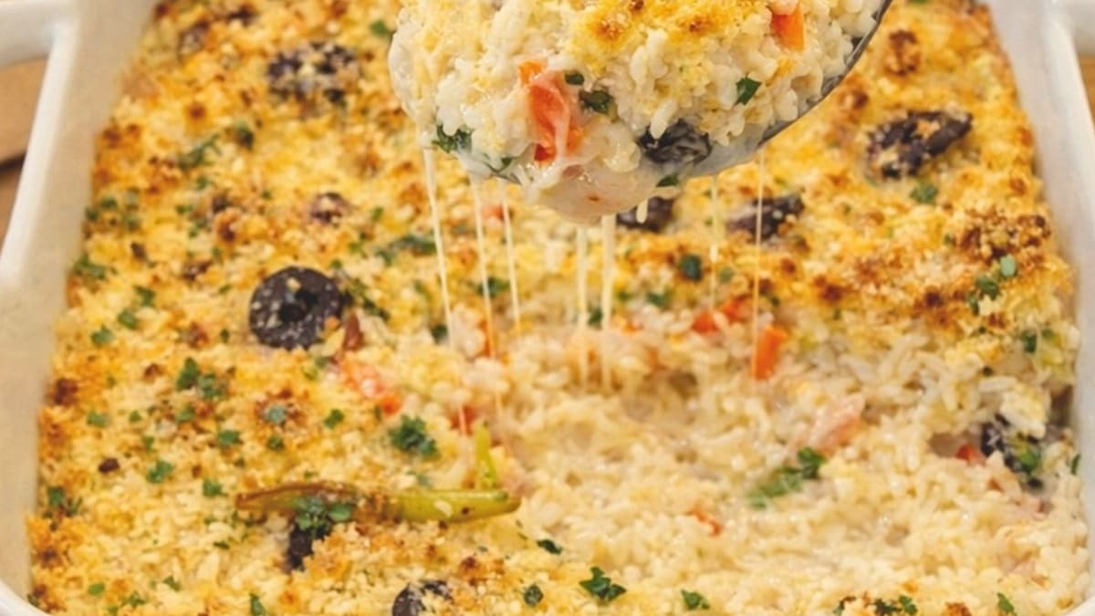 Imagem ilustrativa da receita ARROZ DE FORNO CREMOSO COM BACALHAU GRATINADO