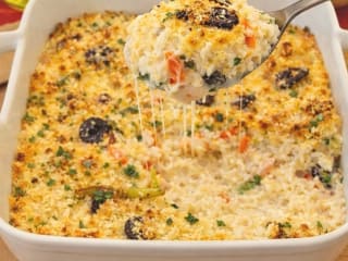 Imagem ilustrativa da receita ARROZ DE FORNO CREMOSO COM BACALHAU GRATINADO