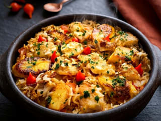 Imagem ilustrativa da receita ARROZ DE MOQUECA COM TILÁPIA E BANANA-DA-TERRA