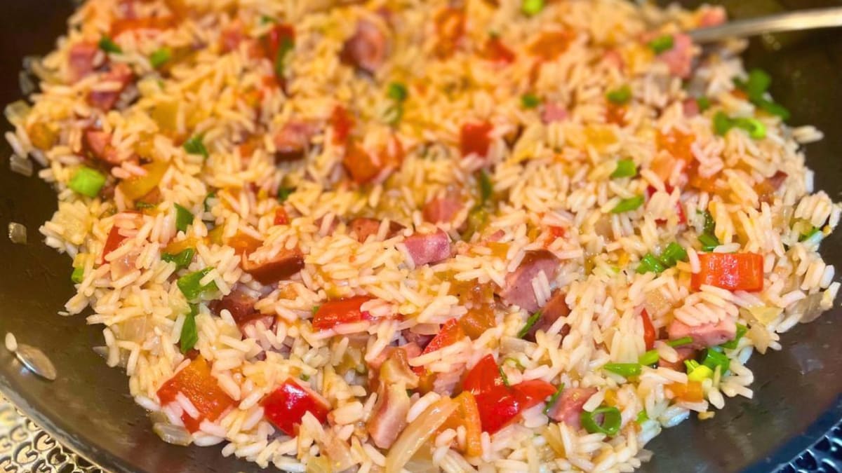 Imagem ilustrativa da receita ARROZ  "MALANDRINHO" COM LINGUIÇA