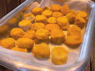 Imagem ilustrativa da receita BANANA À MILANESA SEM FRITAR E SEM GLÚTEN