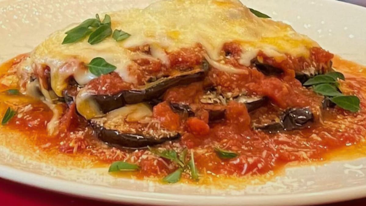 Imagem ilustrativa da receita BERINJELA À PARMEGIANA