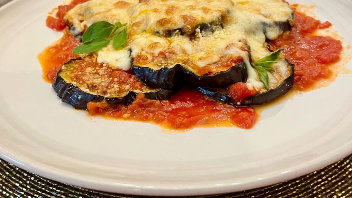 Imagem ilustrativa da receita BERINJELA À PARMEGIANA NA AIRFRYER