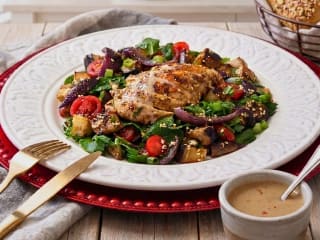 Imagem ilustrativa da receita BERINJELA E FRANGO GRELHADOS AO MOLHO PICANTE DE TAHINE