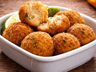 Imagem ilustrativa da receita BOLINHO DE BACALHAU  PORTUGUÊS