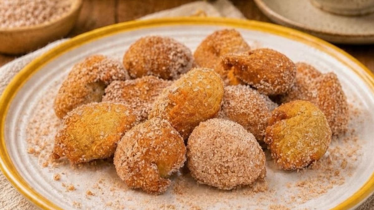 Imagem ilustrativa da receita BOLINHO DE CHUVA DE BANANA SEM TRIGO
