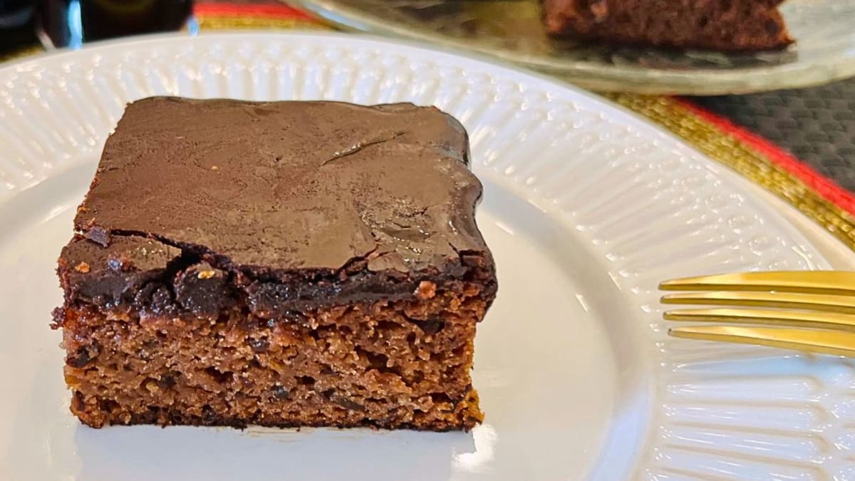 Imagem ilustrativa da receita BOLO DE CHOCOLATE COM AMEIXA