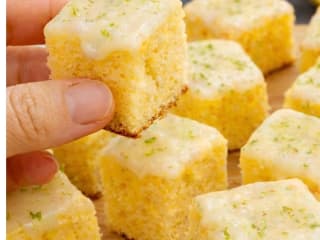 Imagem ilustrativa da receita BOLO DE LIMÃO SEM GLÚTEN  NO LIQUIDIFICADOR