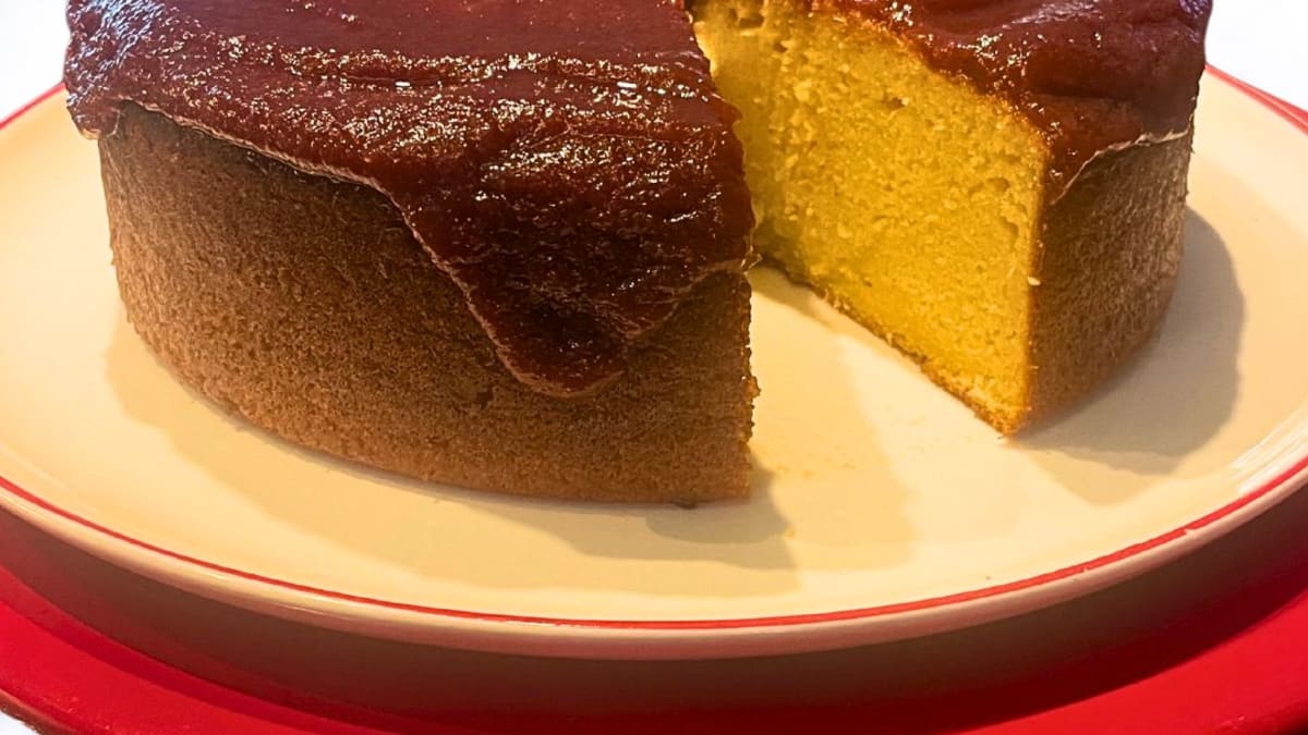 Imagem ilustrativa da receita BOLO DE MILHO COM QUEIJO E COBERTURA DE GOIABADA