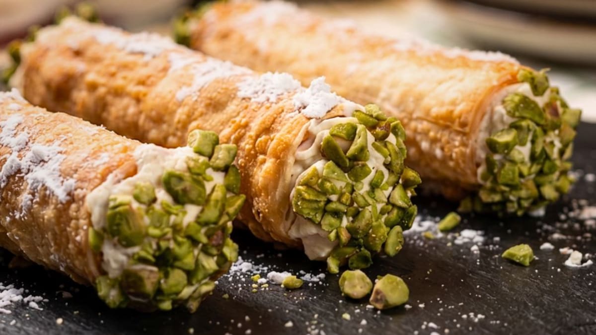 Imagem ilustrativa da receita CANNOLI DE MASSA DE PASTEL NO FORNO