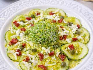 Imagem ilustrativa da receita CARPACCIO DE ABOBRINHA COM TOMATE SECO