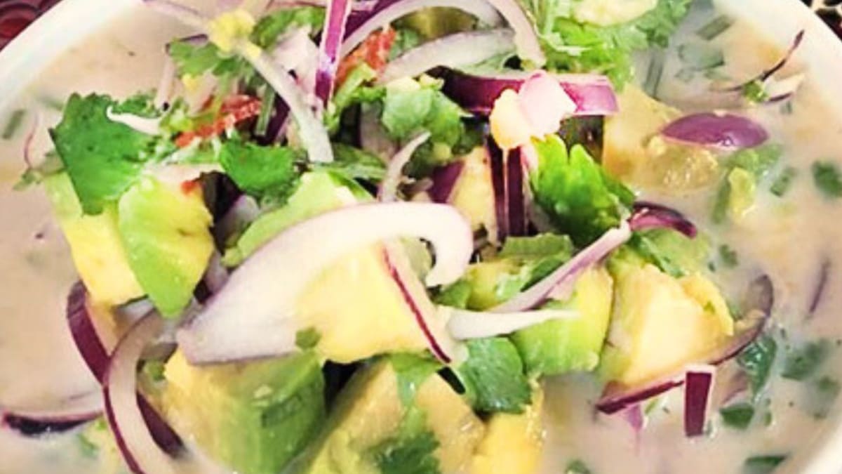 Imagem ilustrativa da receita CEVICHE DE ABACATE COM LEITE DE TIGRE PICANTE (VEGANO)
