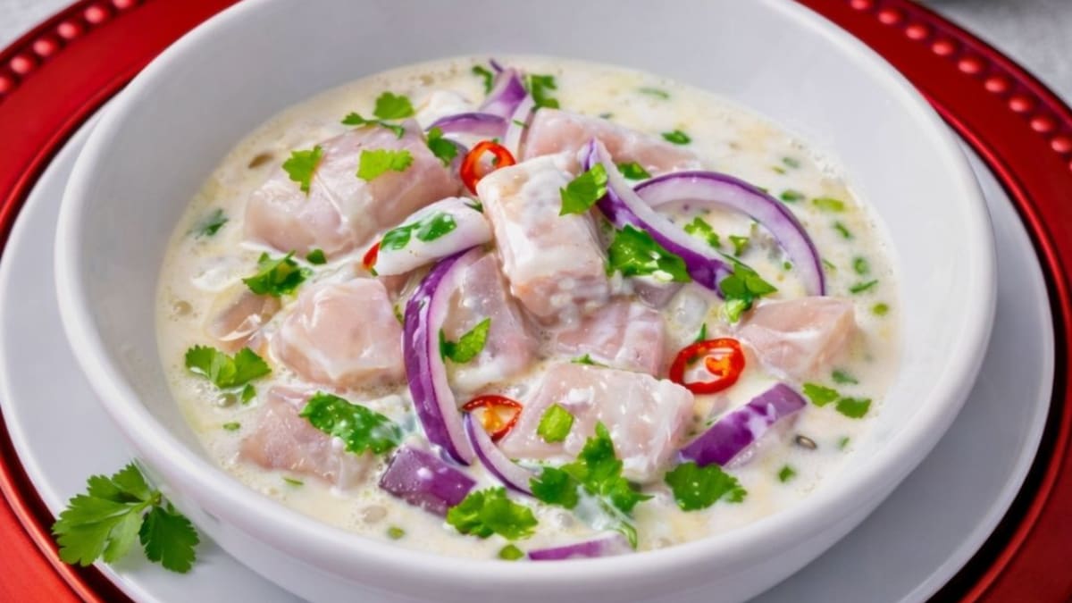 Imagem ilustrativa da receita CEVICHE DE SAINT PETER COM LECHE DE TIGRE DE COCO