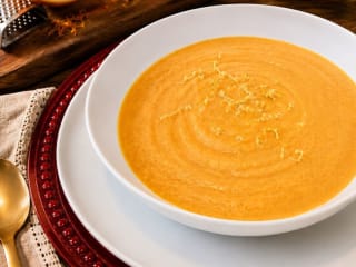 Imagem ilustrativa da receita CREME DE CENOURA COM LARANJA E GENGIBRE