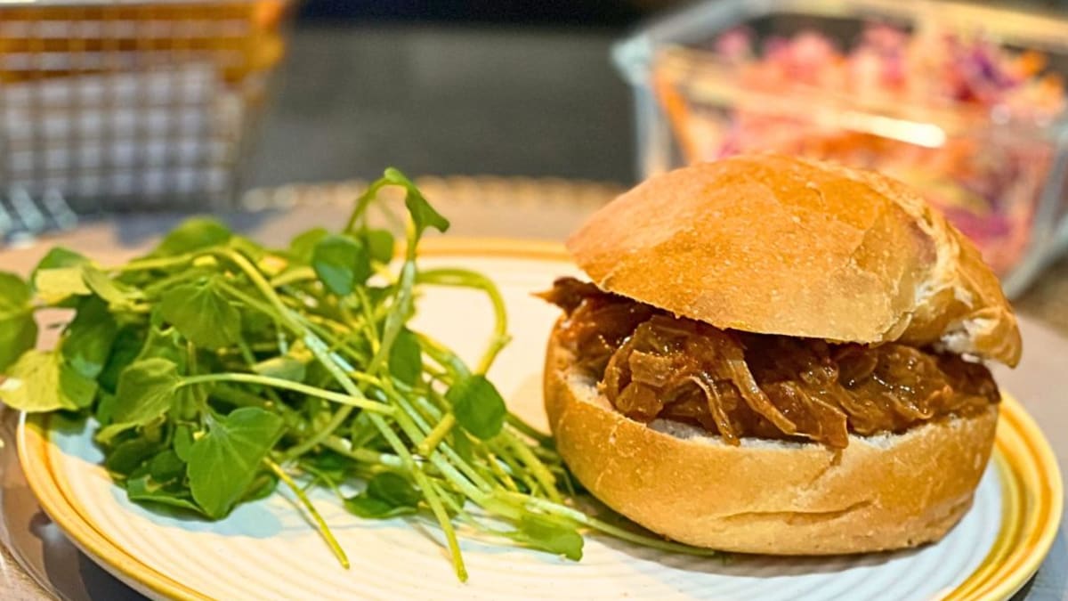 Imagem ilustrativa da receita LANCHE DE PERNIL DESFIADO NA CERVEJA