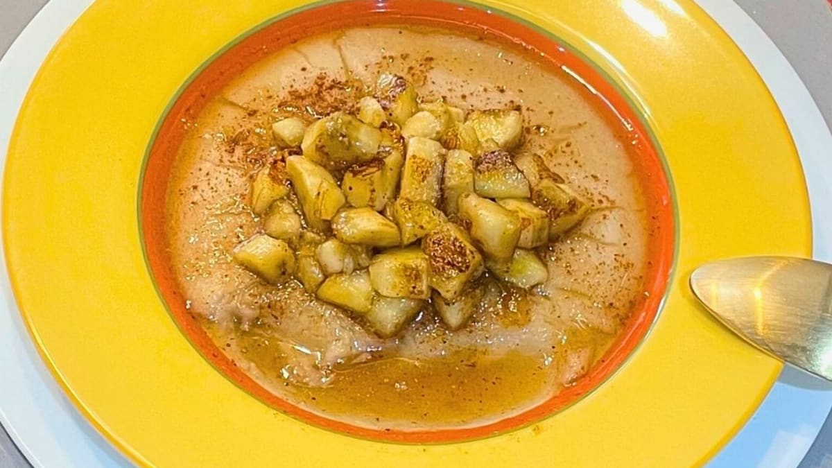 Imagem ilustrativa da receita MINGAU DE AVEIA COM CALDA NATURAL DE BANANA E MEL