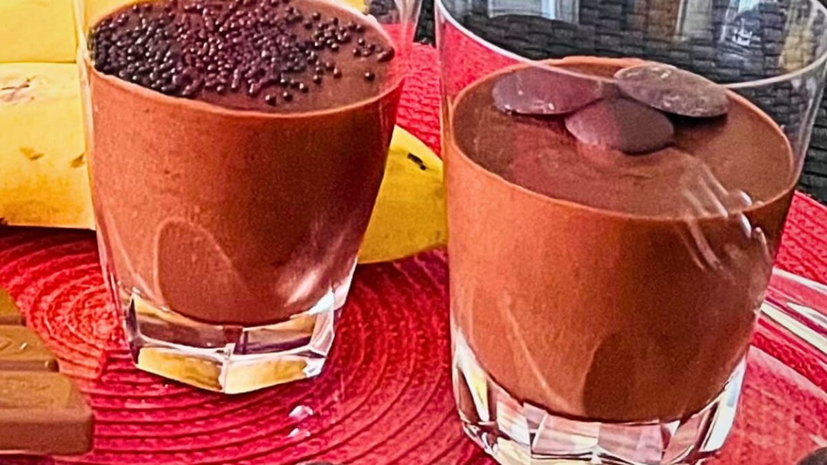 Imagem ilustrativa da receita MOUSSE DE BANANA COM CHOCOLATE