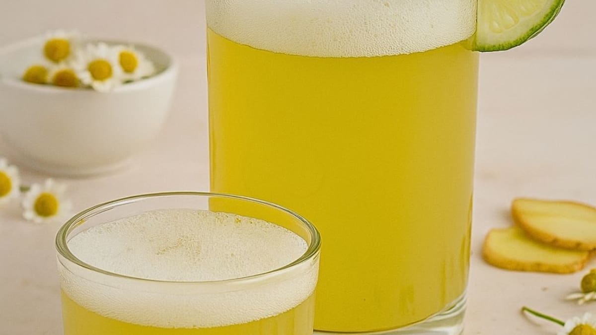 Imagem ilustrativa da receita LIMONADA COM CHÁ GELADO DE CAMOMILA E GENGIBRE