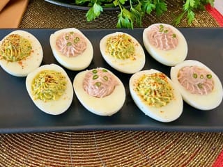 Imagem ilustrativa da receita OVOS MIMOSA COM MAIONESE DE ATUM E SALSINHA