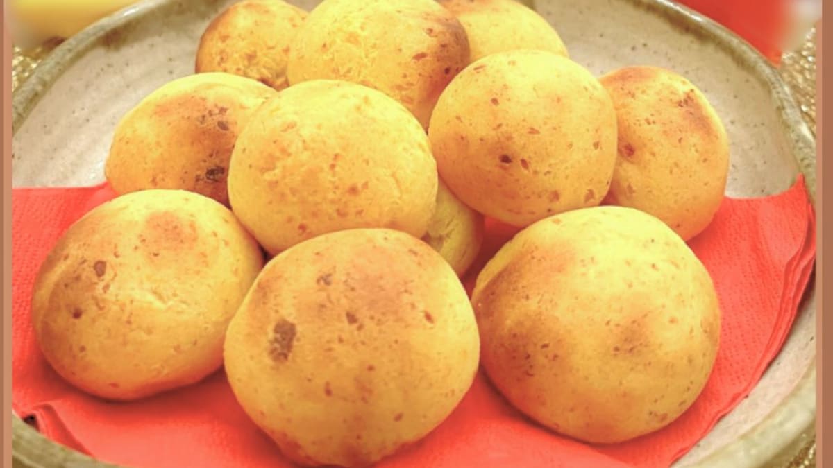 Imagem ilustrativa da receita PÃO DE QUEIJO COM BANANA NA AIRFRYER