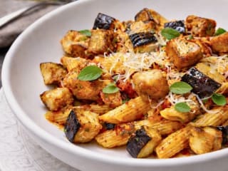 Imagem ilustrativa da receita PENNE ALLA NORMA CROCANTE COM BERINJELA