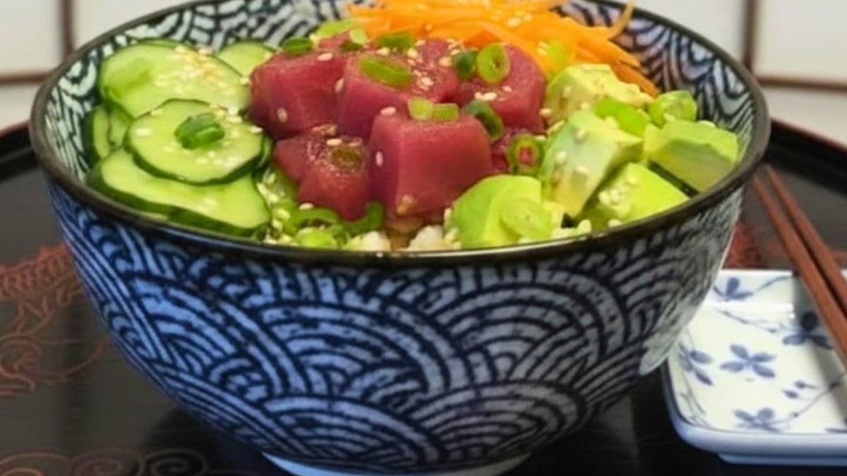 Imagem ilustrativa da receita POKE DE ATUM MARINADO COM ABACATE E ALGA NORI