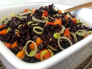 Imagem ilustrativa da receita SALADA DE ARROZ NEGRO AO LIMÃO SICILIANO