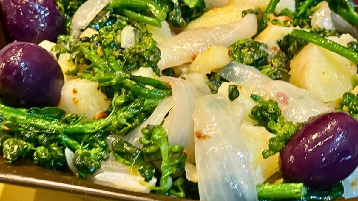 Imagem ilustrativa da receita SALADA DE BATATA PORTUGUESA