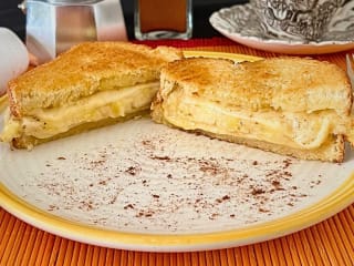 Imagem ilustrativa da receita SANDUÍCHE DE BANANA E QUEIJO NA AIRFRYER