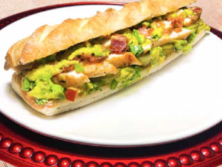 Imagem ilustrativa da receita SANDUÍCHE MEXICANO DE FRANGO COM GUACAMOLE