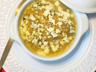 Imagem ilustrativa da receita SOPA DE CEBOLA COM QUEIJO GORGONZOLA