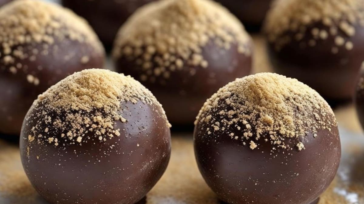 Imagem ilustrativa da receita TRUFA DE CHOCOLATE MEIO AMARGO COM PAÇOCA
