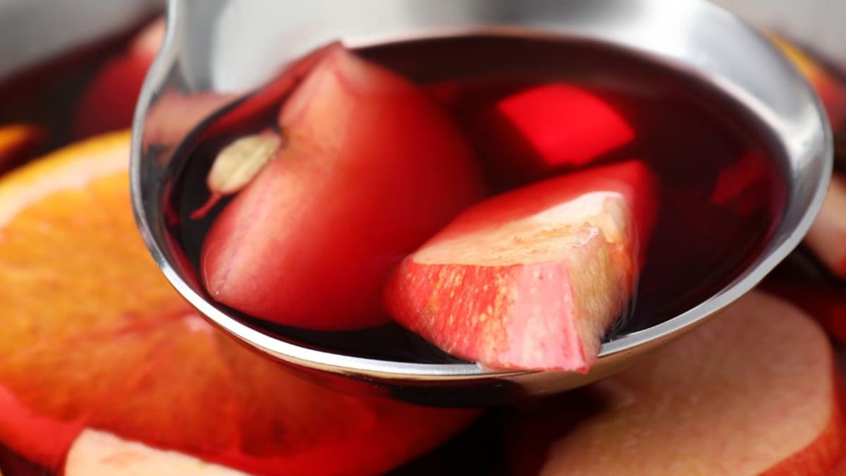 Imagem ilustrativa da receita VINHO QUENTE