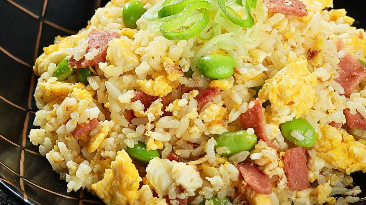 Imagem ilustrativa da receita YAKIMESHI: ARROZ FRITO JAPONÊS TRADICIONAL