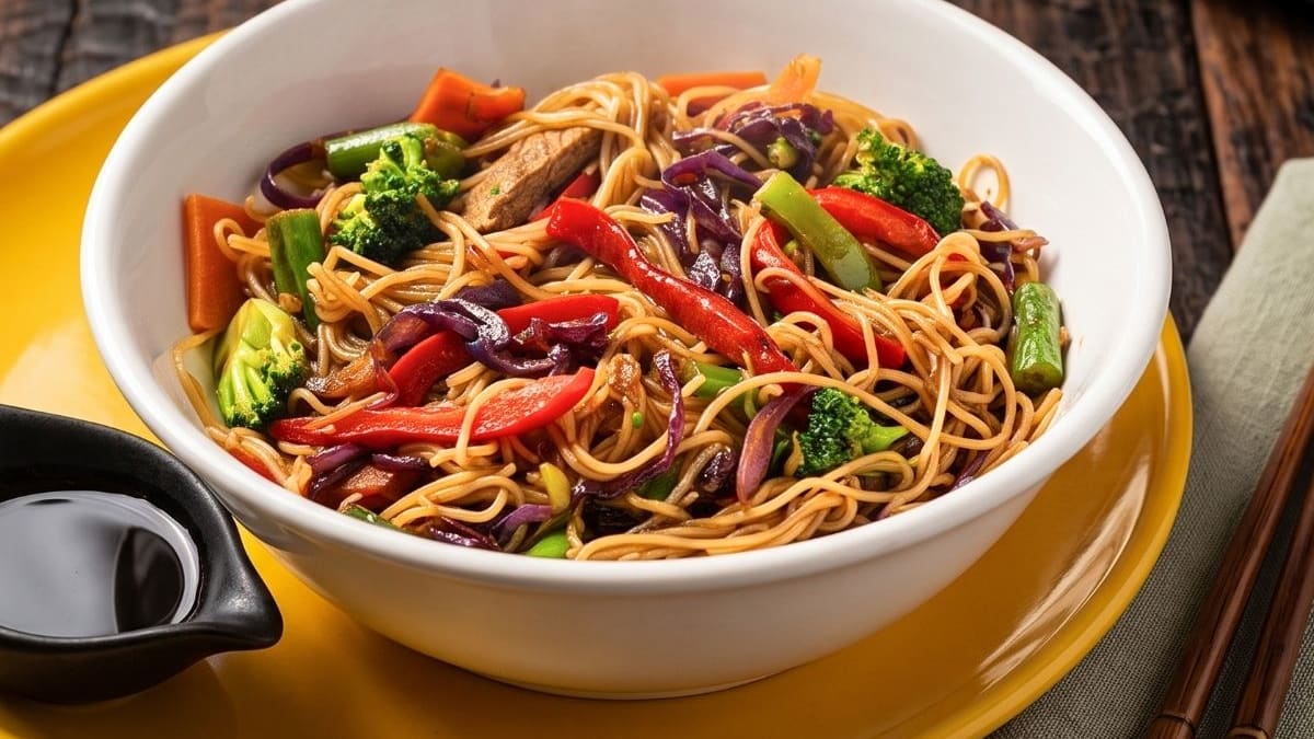 Imagem ilustrativa da receita YAKISOBA DE CARNE